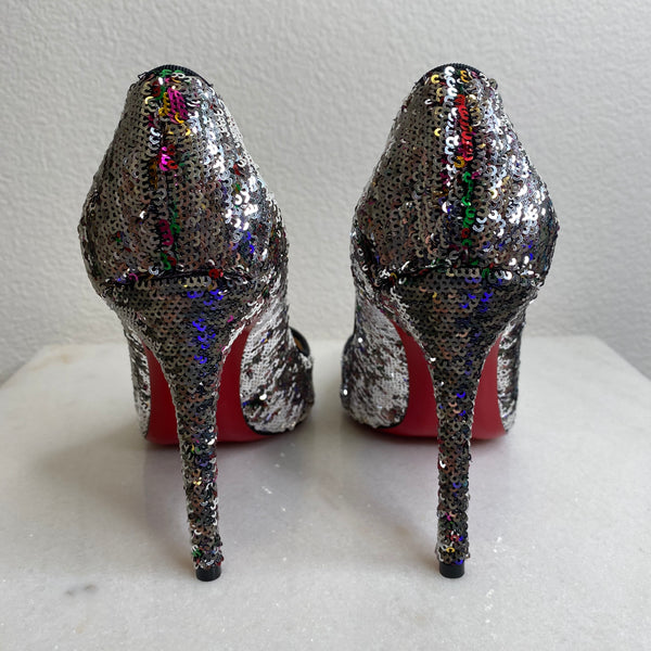 Christian Louboutin Round Toe Glitter Pump 38.5 – A'Bel Consignment